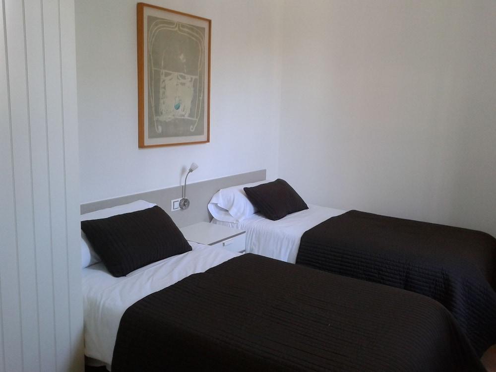 Claris Apartments Barcellona Esterno foto