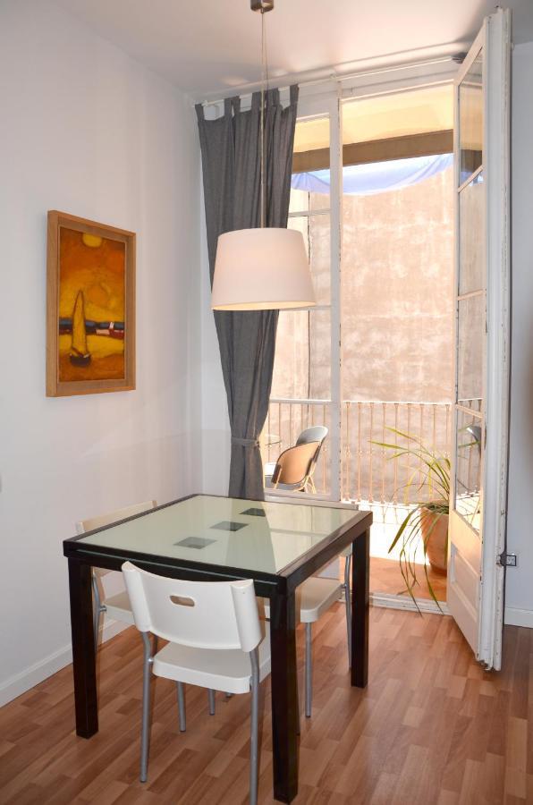 Claris Apartments Barcellona Esterno foto