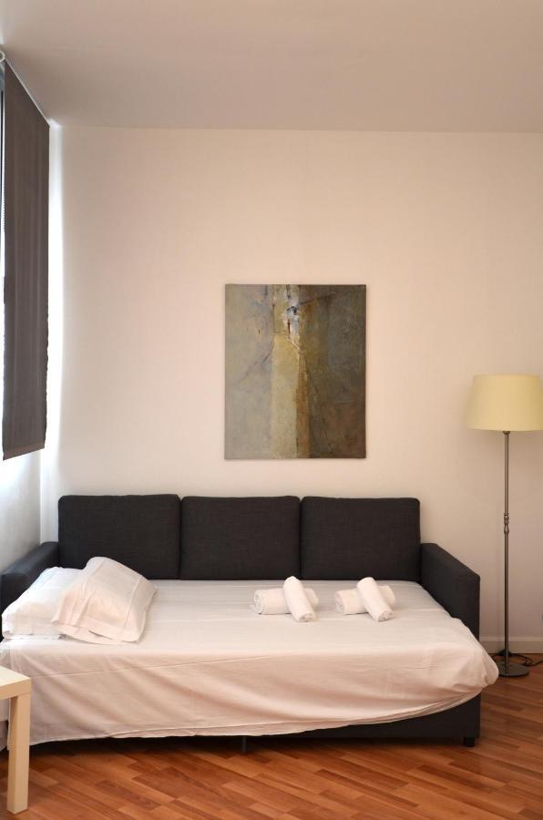 Claris Apartments Barcellona Esterno foto