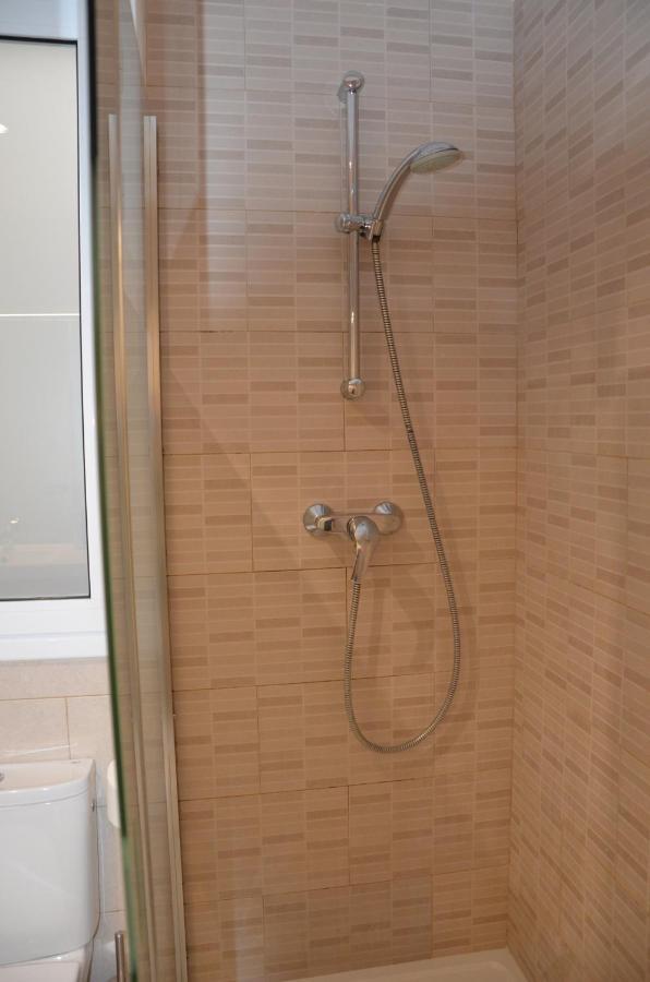 Claris Apartments Barcellona Esterno foto