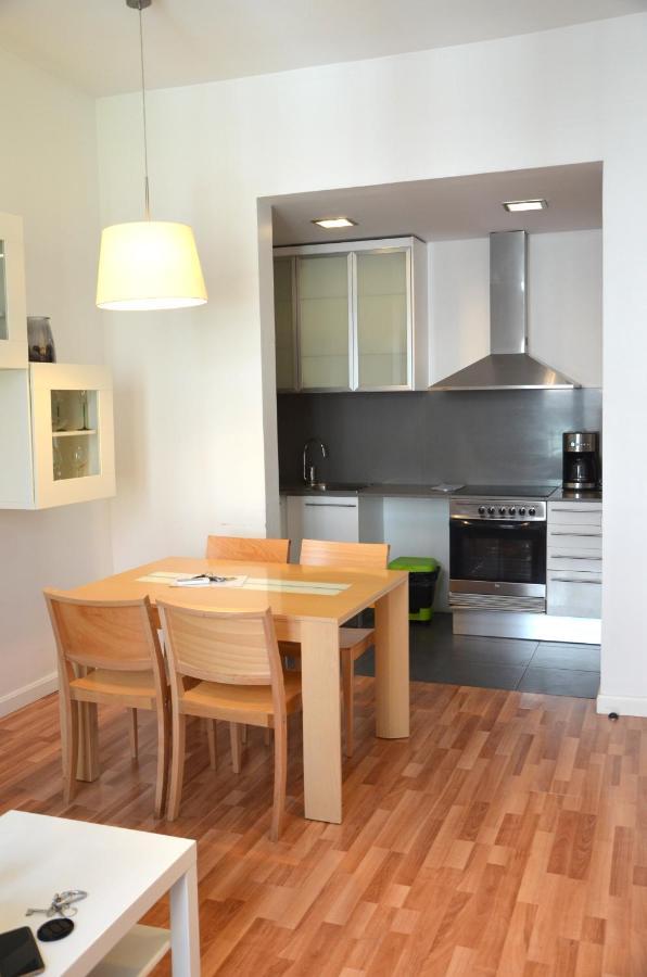 Claris Apartments Barcellona Esterno foto