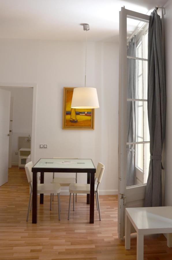 Claris Apartments Barcellona Esterno foto